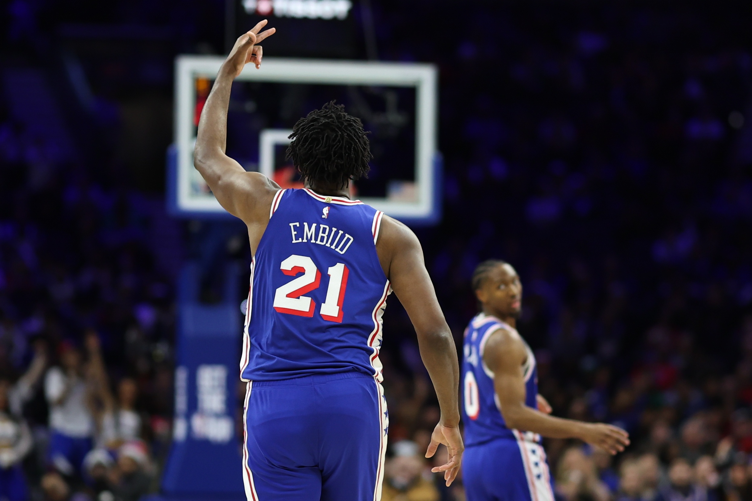 开云体育官网-大帝施威降申京！恩比德梦回巅峰鏖战46分钟砍32+15+10 正负值+21