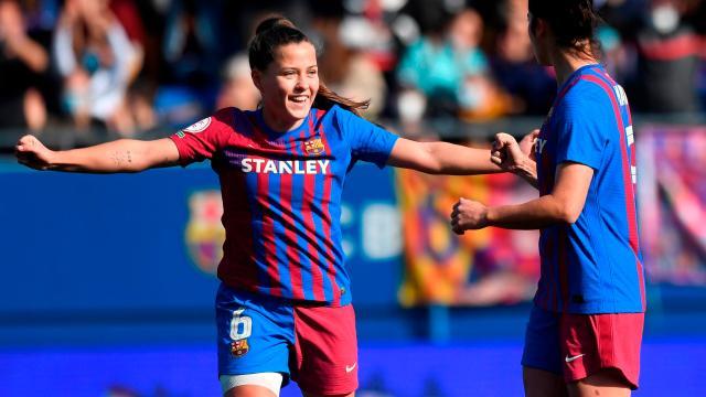 开云体育官网-巴萨女足新星：和偶像做队友很酷 女足正在普及